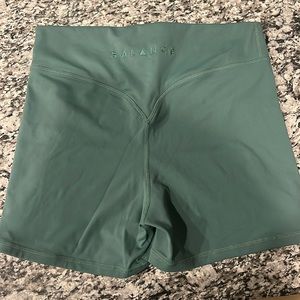 Vitality (balance) 3 in shorts